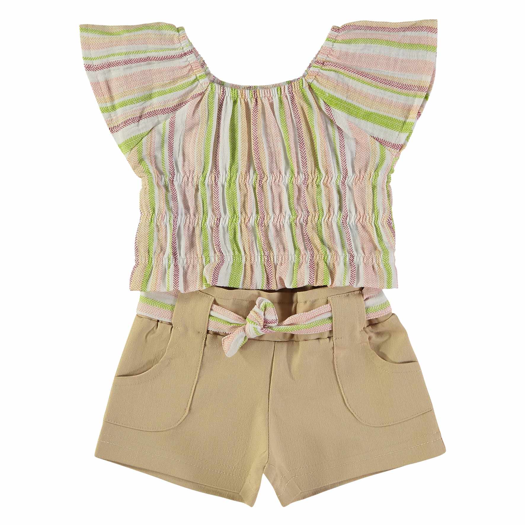 Conjunto de calção bege blusa riscas