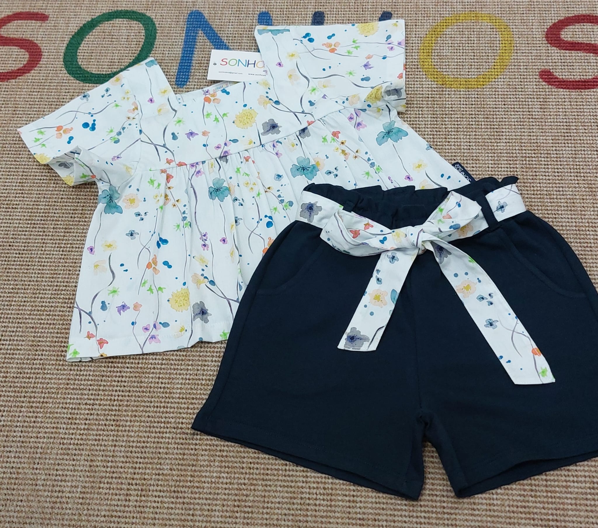Conjunto calção blusa flores