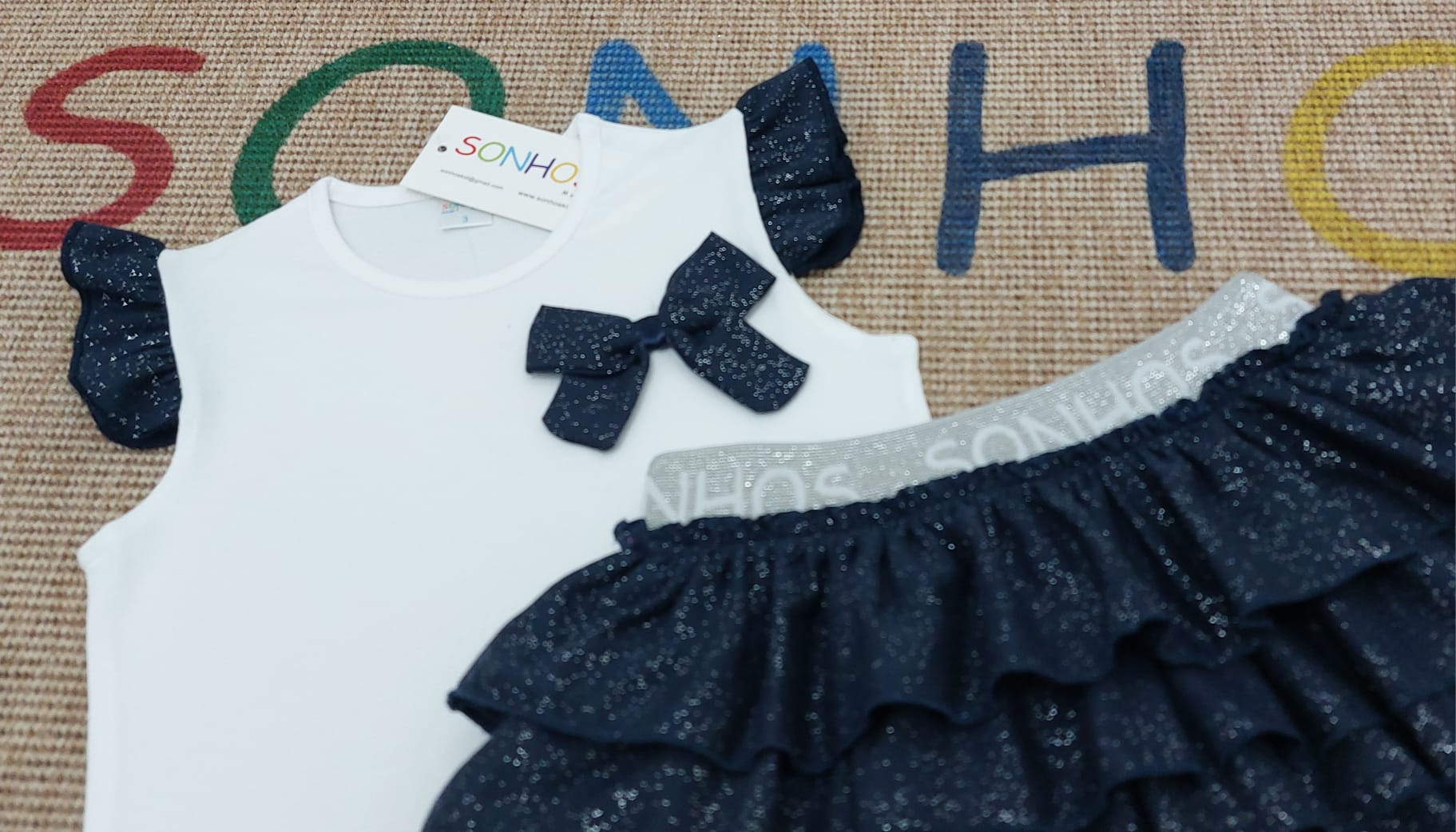 Conjunto saia 5 folhos