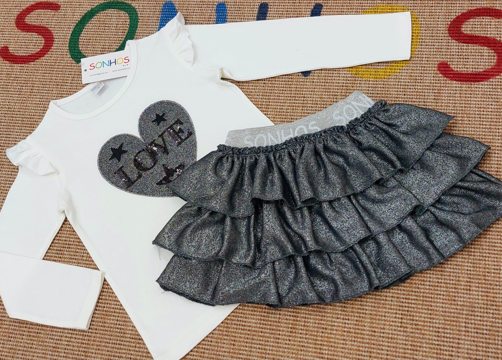 Conjunto de saia de 3 folhos LOVE Sonhoskid