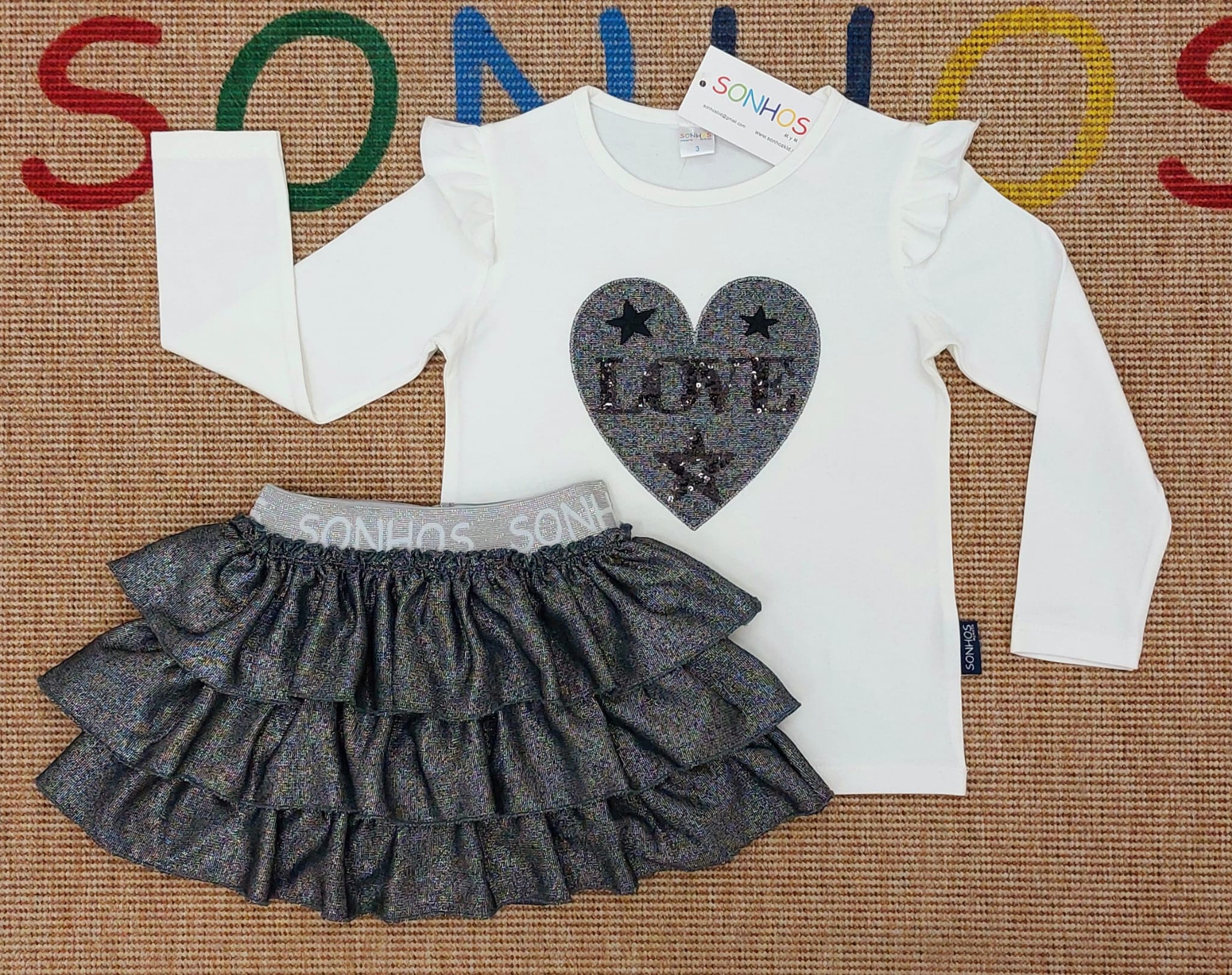 Conjunto de saia de 3 folhos LOVE Sonhoskid